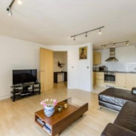 Centrally Located Flat - Battersea Park Road London Luaran gambar