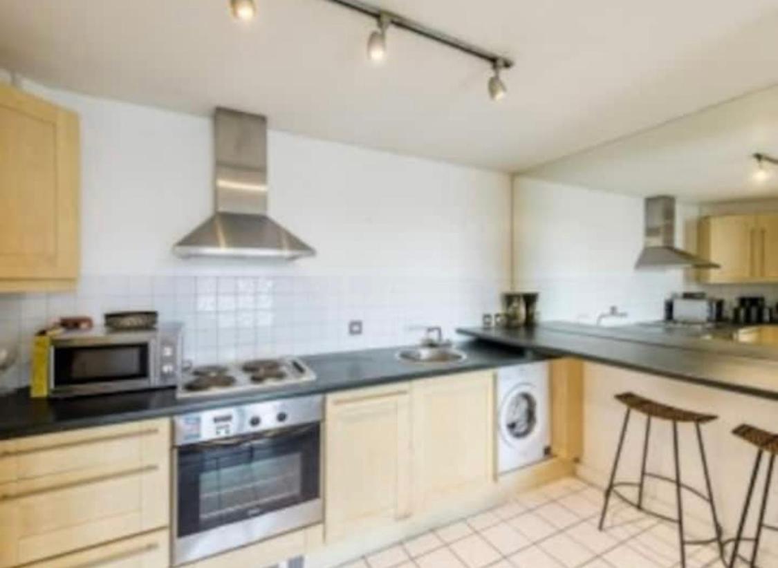 Centrally Located Flat - Battersea Park Road London Luaran gambar