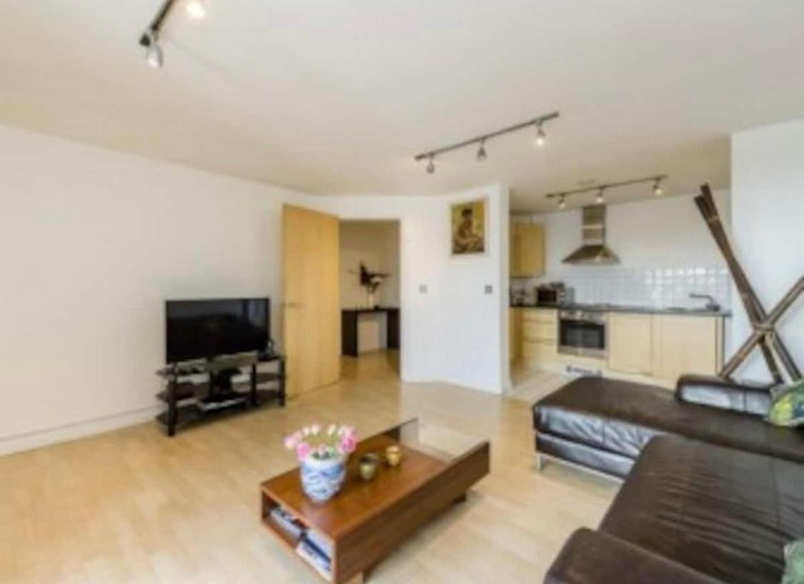 Centrally Located Flat - Battersea Park Road London Luaran gambar